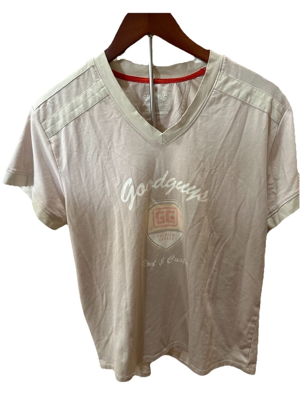 Goodguys Rod & Custom T Shirt Womens Medium Pink V Neck Hot Rod Car Tee